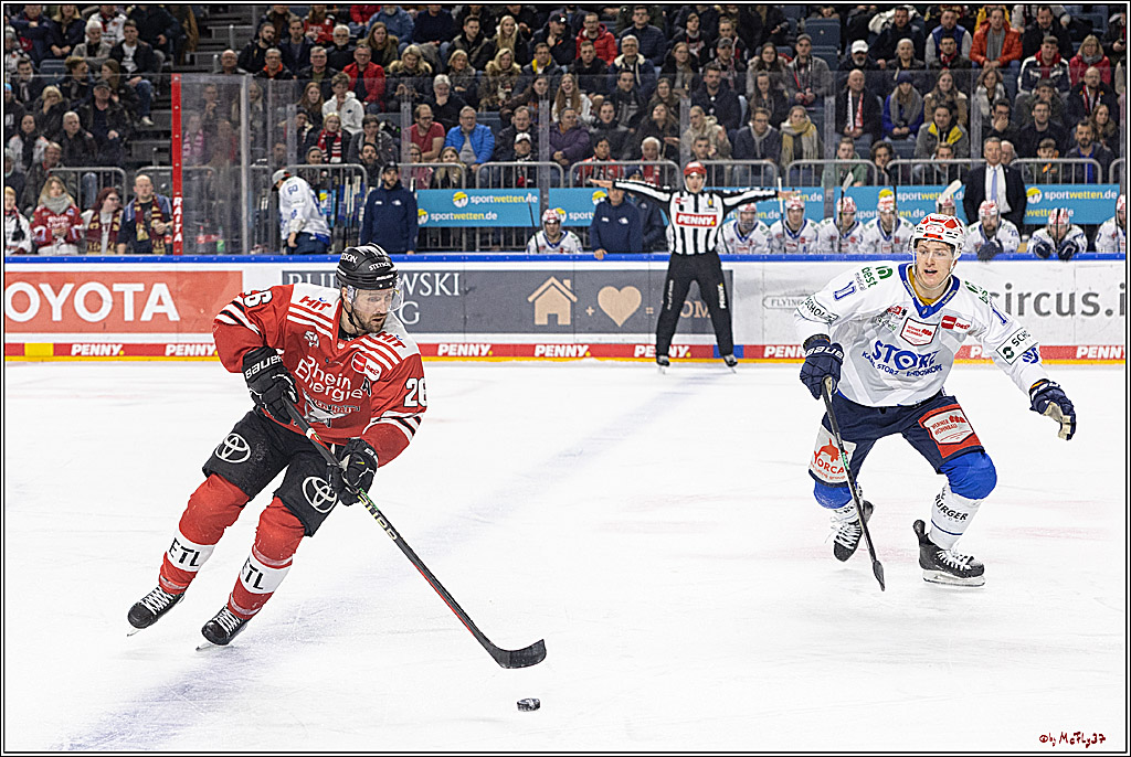 PENNY DEL;  Koelner Haie - Schwenninger Wild Wings; Koeln, 18.01.2023